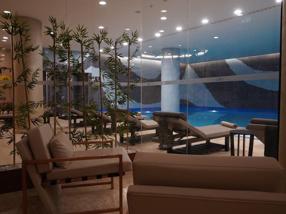 คราวน์ พลาซา คัปปาโดเชีย - เนฟเซฮีร์ Hotel เนฟซิเฮียร์ ภายนอก รูปภาพ